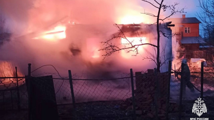 В Тверской области сгорел деревянный жилой дом - новости ТИА