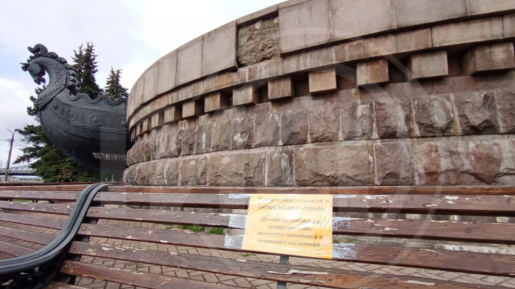 Знаменитый памятник Афанасию Никитину в Твери находится в аварийном состоянии - народные новости ТИА