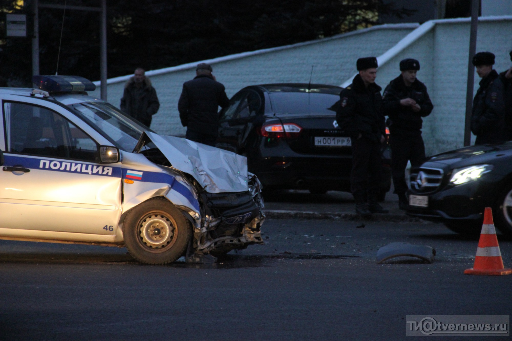 В Твери в ДТП попал полицейский автомобиль